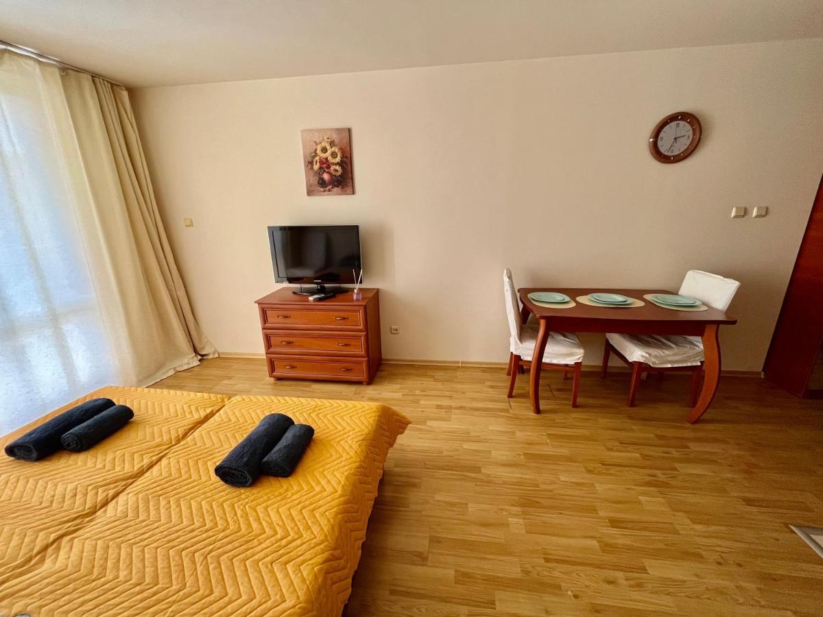 Alexandr Apartments Vigo נסבר מראה חיצוני תמונה