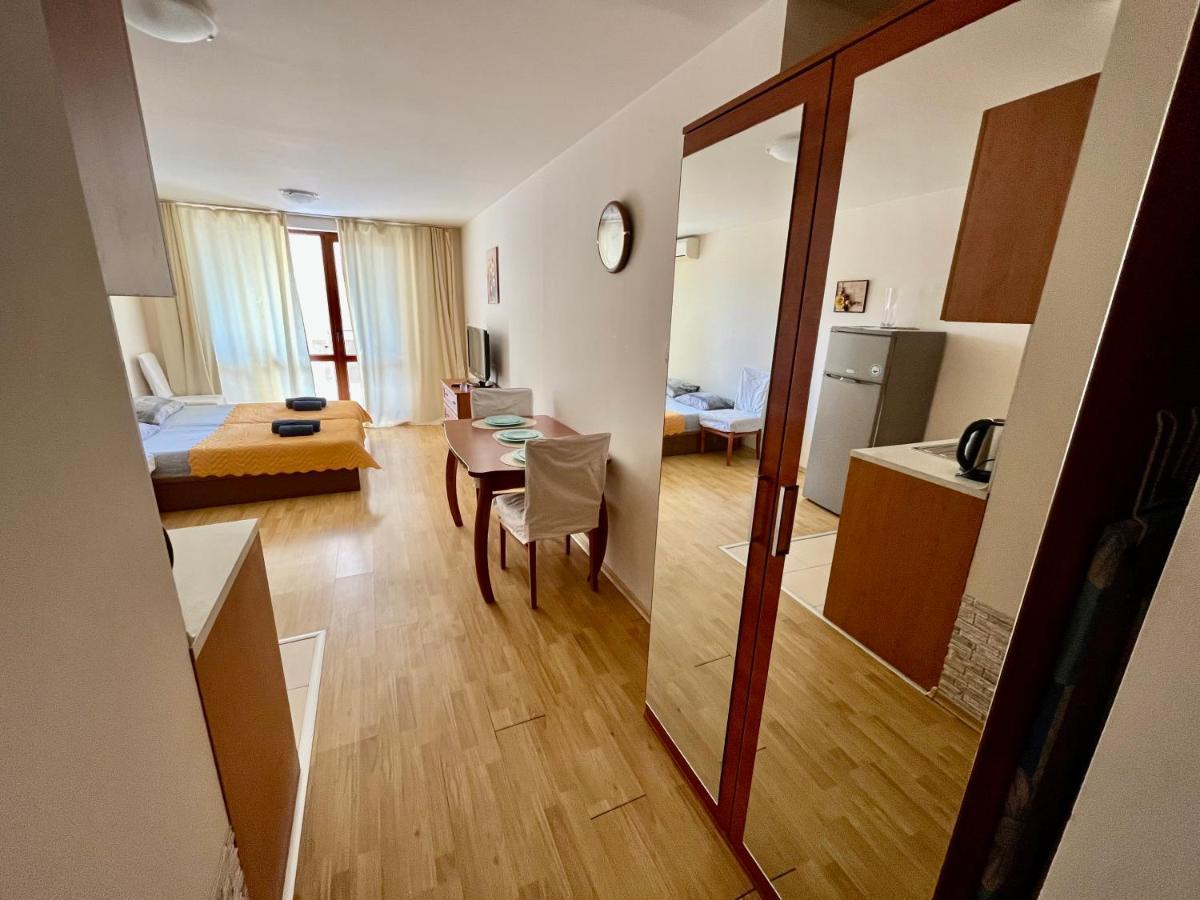 Alexandr Apartments Vigo נסבר מראה חיצוני תמונה
